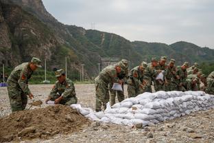 莱昂纳德之后轮到乔治续约 他会离开快船去76人吗？